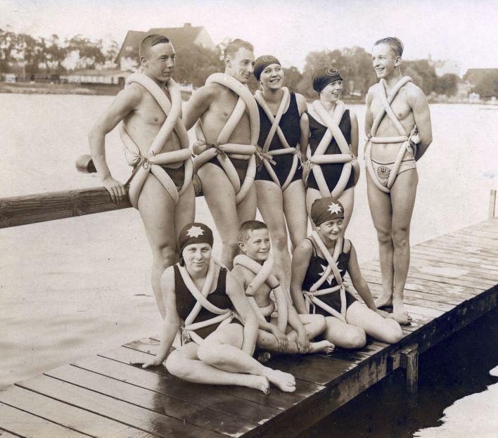Bizarre Photos That Prove History Was Far Stranger Than Your Ever Realized