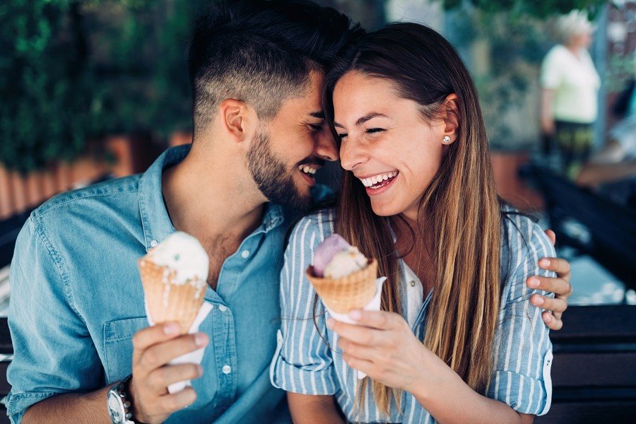 He is Totally in Love with You if He Does These 7 Things