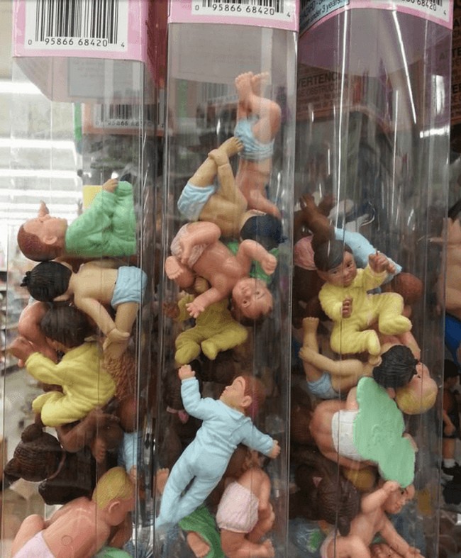 We Compiled the Weirdest Most Disturbing Photos on the Internet for You