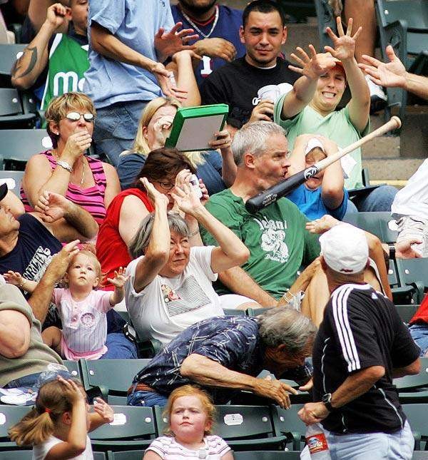 20 Perfectly-Timed Photos Taken Right Before Tragedy