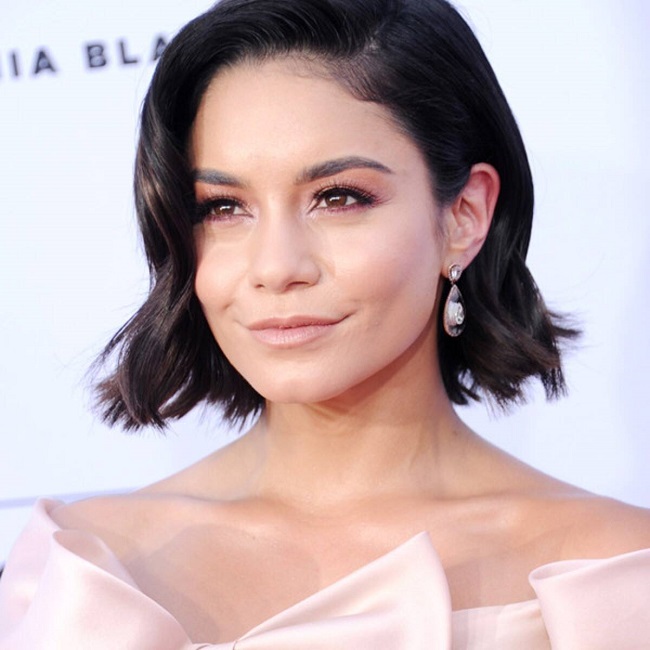 15 Reasons Why Men Adore Women With Short Hair